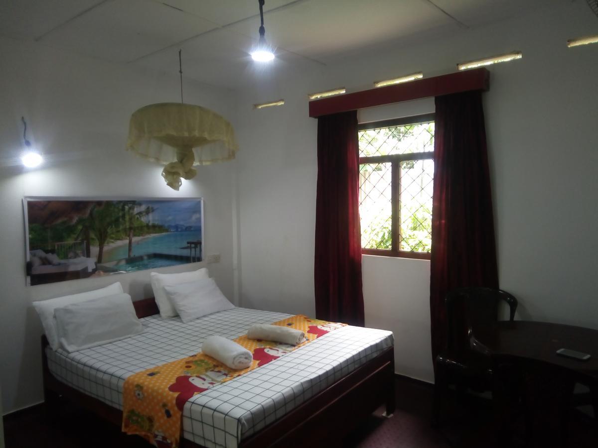 Erandi Holiday Home Andiambalama Exterior foto
